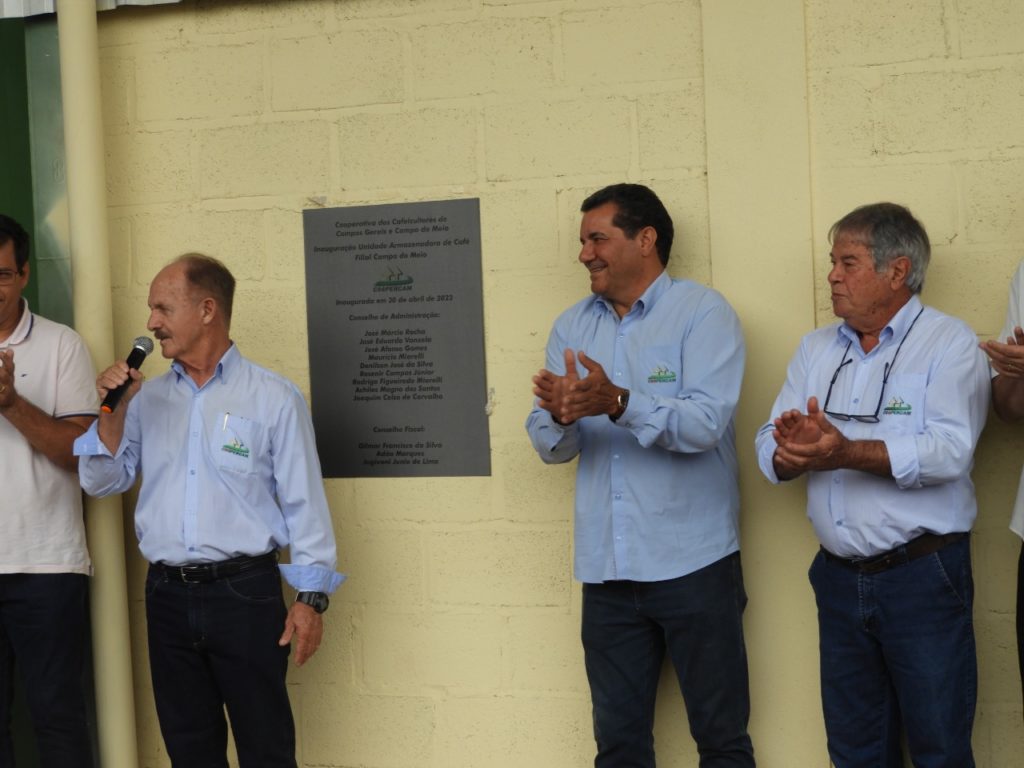 Coopercam inaugura nova unidade armazenadora de café